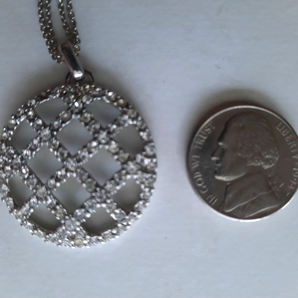 🎈3 for $10🎈RMN Rhinestone Pendant - Picture 5 of 5